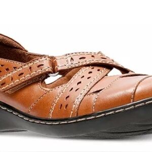 NEW No Box. CLARK’S ASHLAND 8 M shoes. Caramel.